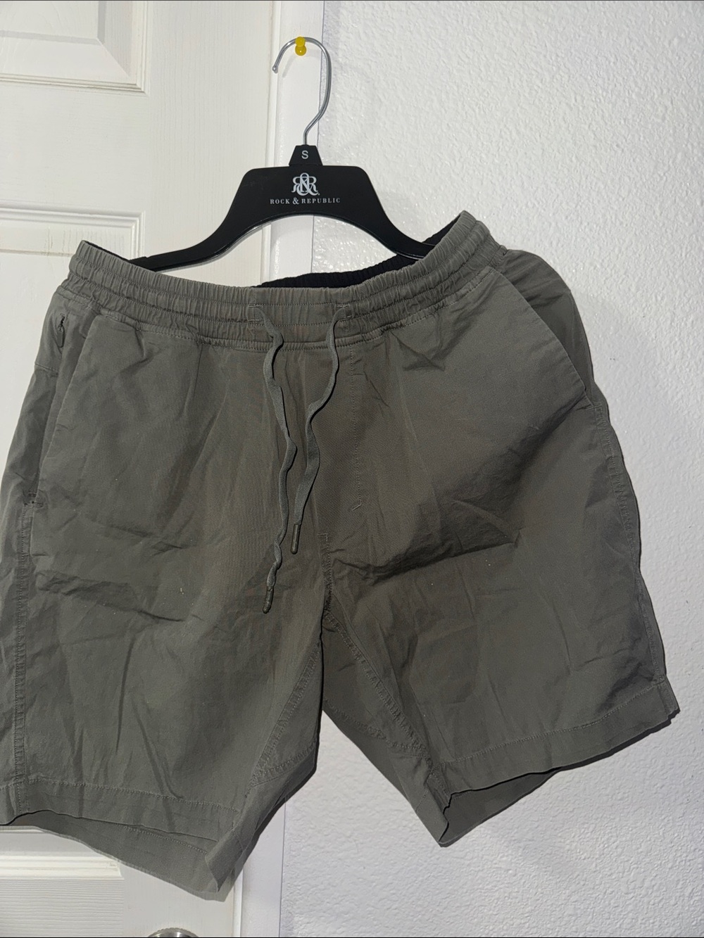 lululemon athletica Olive Green Men's Athletic Drawstring Shorts